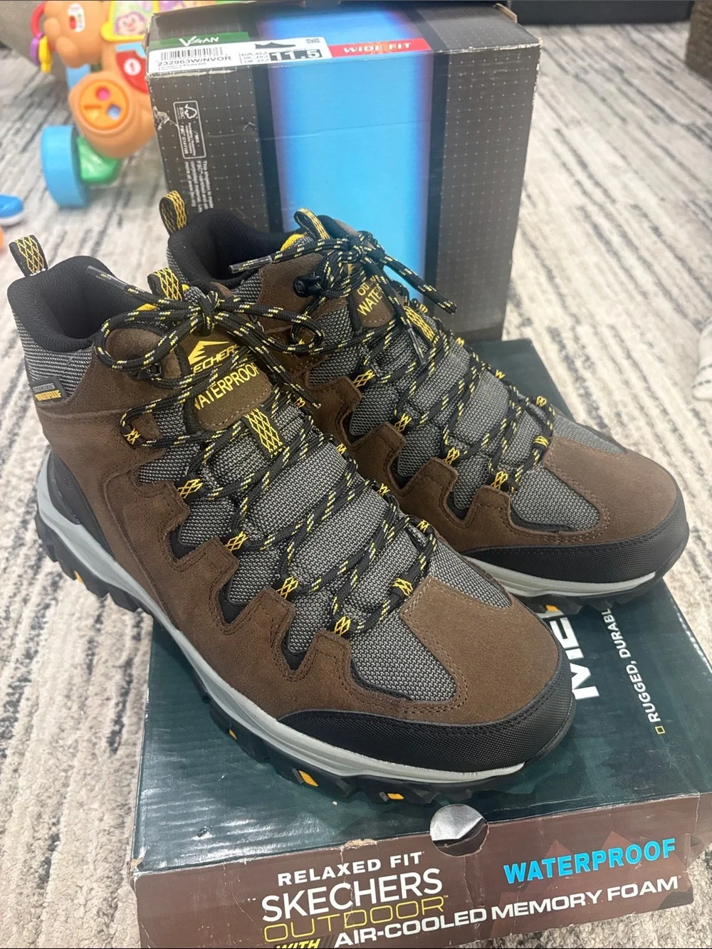 SKECHERS RICKTER BRANSON MEN’S WATERPROOF HIKING BOOT